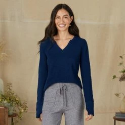 Avery Notch Tee 9 Avery Notch Tee -Sundance Sales 1674da83 6be1 42f3 88b4 e9383969b7b1