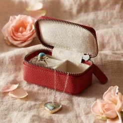 Perfect Statement Jewelry Case, Small 5 Perfect Statement Jewelry Case, Small -Sundance Sales 1d8f3771 4074 4c9a bb74 0cc10763ac16