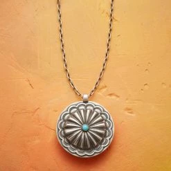 Coveted Duality Necklace -Sundance Sales 3656c5b5 523d 4158 82b2 fc81d15a1e1e
