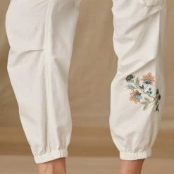 Hansa Blooms Joggers - Petites -Sundance Sales 48a9a66b 579f 4b8b aee7 eb93457b3094