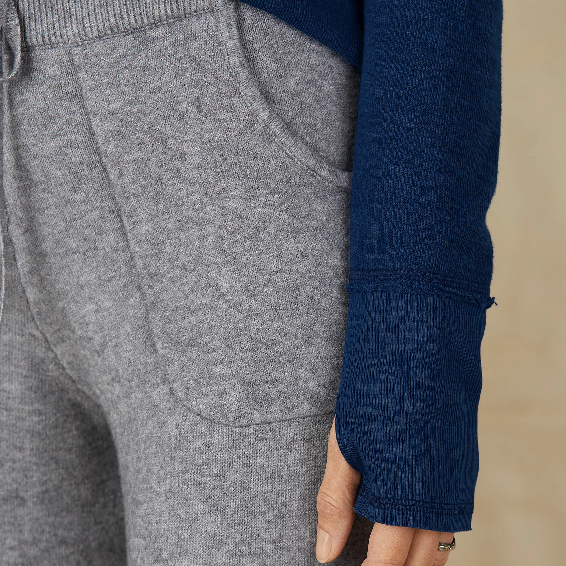 Avery Notch Tee 4 Avery Notch Tee - Image 2