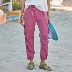 Hansa Blooms Joggers - Petites -Sundance Sales 79f9078e 0e34 4376 8dc8 86334741db28