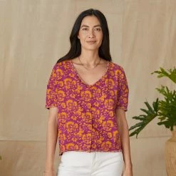 Vienna Tee, Petite -Sundance Sales d31fb153 553b 4a71 a0d3 534b1a8df91b