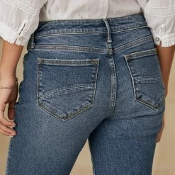 Kelly Classic Bootcut Jeans -Sundance Sales ed4055e3 f277 43ed a8c7 551c239ddea2