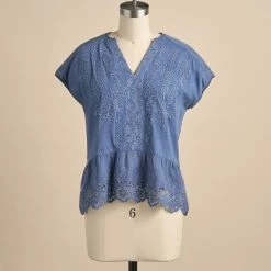 Tres Jolie Eyelet Top, Petite -Sundance Sales ee09042e 67ea 4a70 9a82 21d8304400eb